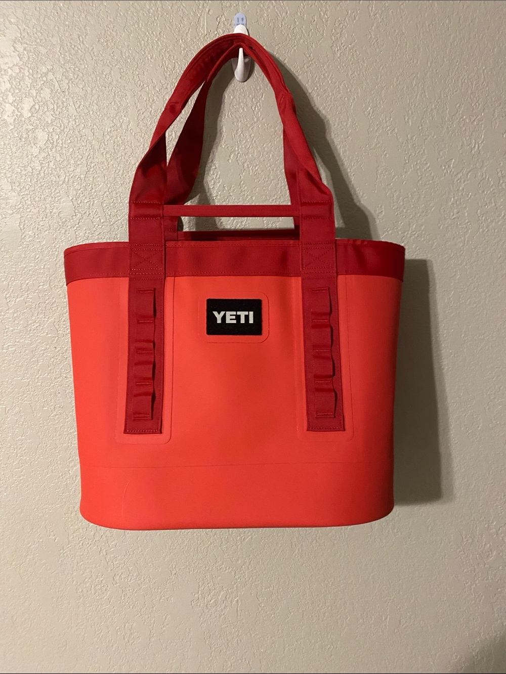 Yeti Camino 35 Carryall - Rescue Red